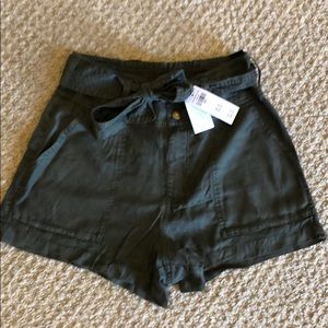 NWT A&F high rise utility shorts